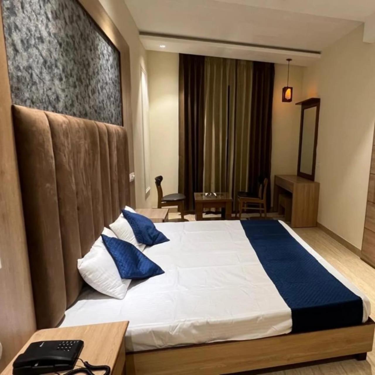 The Hotel Soho Zirakpur Екстер'єр фото